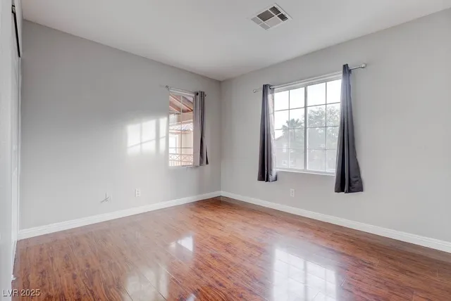 $2,700 | 3637 Pinnate Drive, Las Vegas, NV 89147