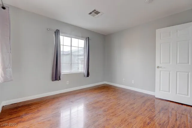 $2,700 | 3637 Pinnate Drive, Las Vegas, NV 89147