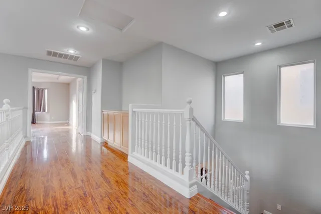 $2,700 | 3637 Pinnate Drive, Las Vegas, NV 89147