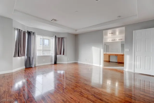 $2,700 | 3637 Pinnate Drive, Las Vegas, NV 89147