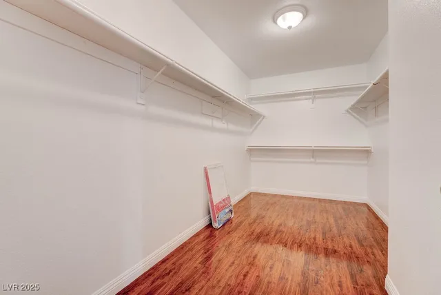 $2,700 | 3637 Pinnate Drive, Las Vegas, NV 89147