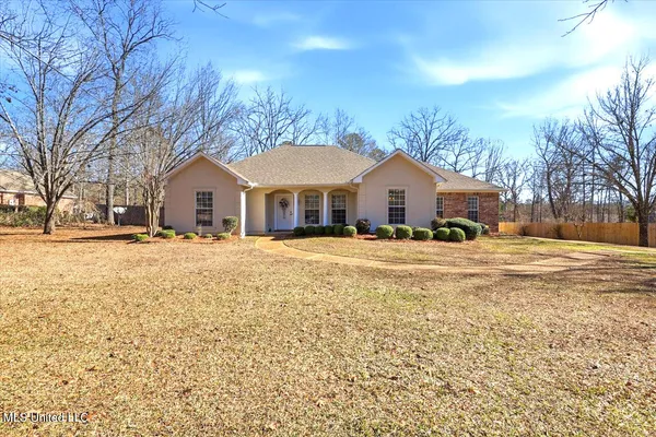 $319,900 | 114 Holly Bush Place, Brandon, MS 39047