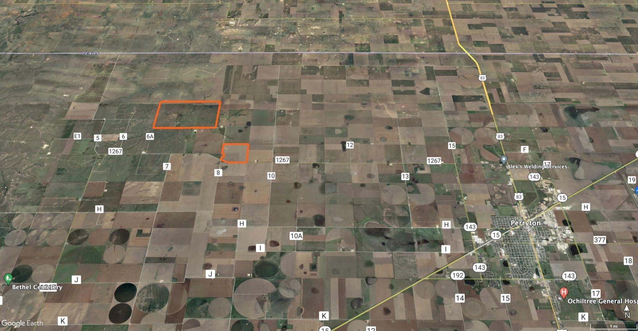 Undisclosed Address Perryton, TX 79070 - Photo 4 of 10 a bathroom with a shower