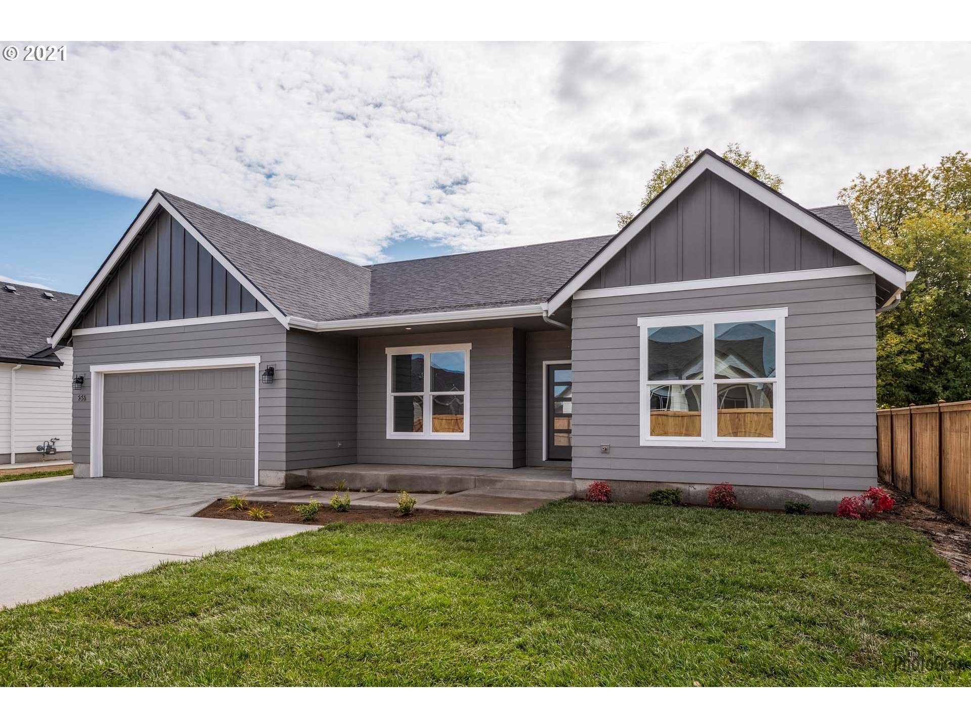 1024 53rd Place Springfield, OR 97478 - Photo 2 of 31