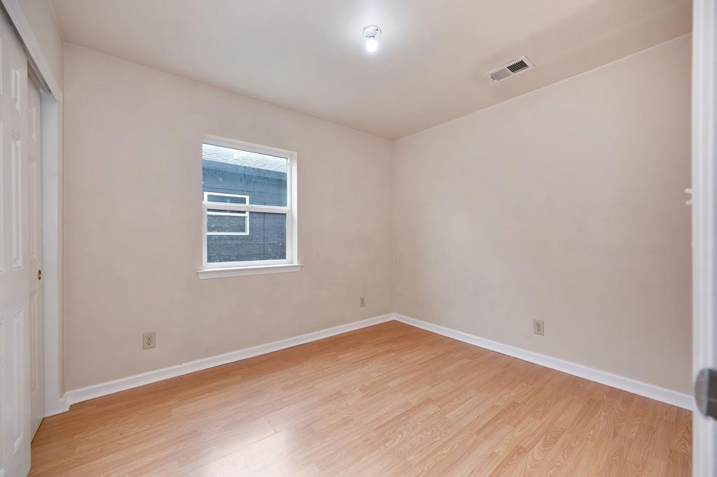 654 B Street Lincoln, CA 95648 - Photo 24 of 39 Guest Bedroom #2