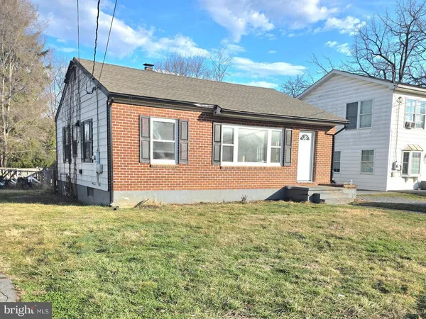 $299,000 | 357 Co Rte 11/18, Martinsburg, WV 25405