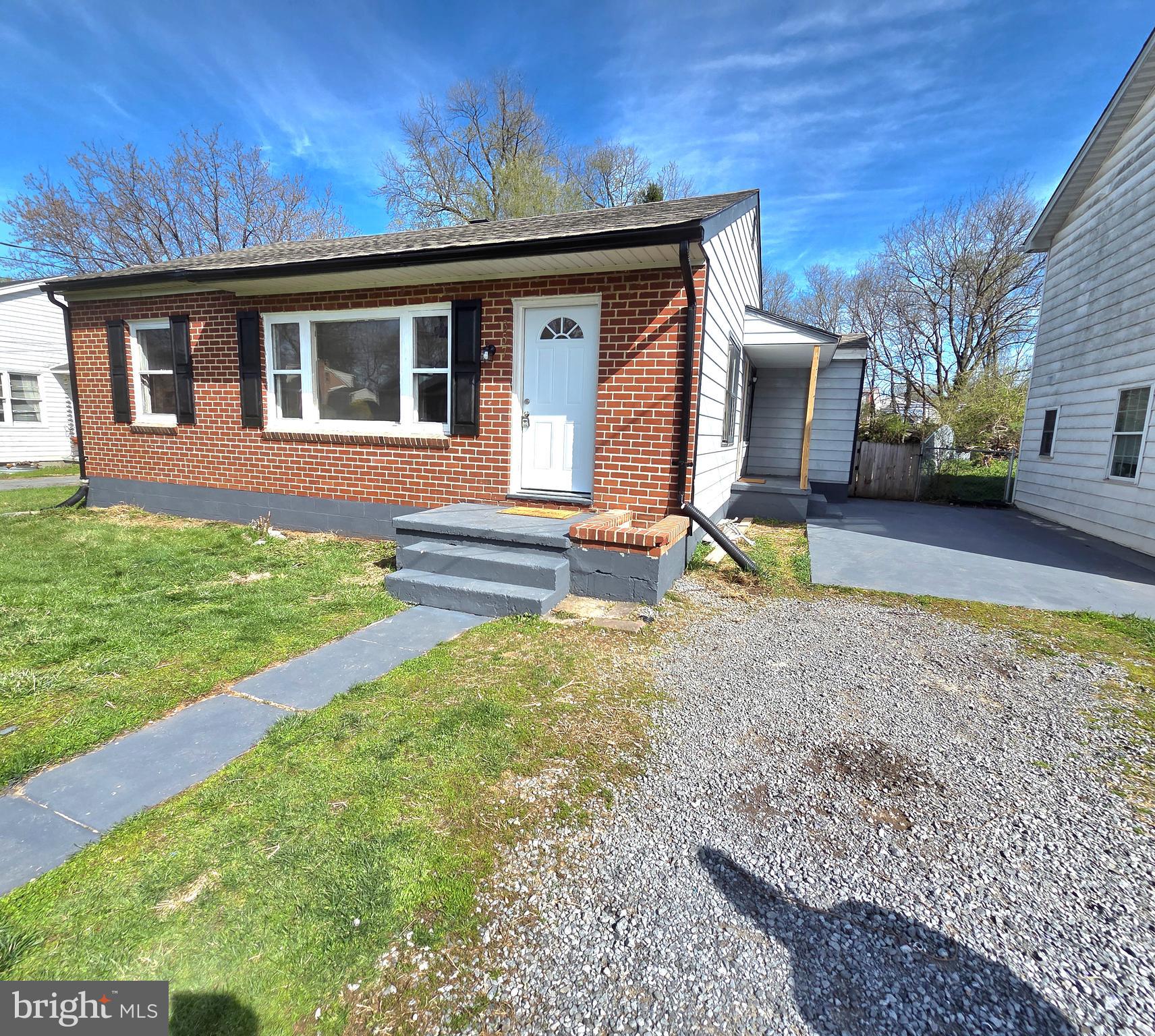357 Co Rte 11/18 Martinsburg, WV 25405 - Photo 4 of 85 view of house from front yard