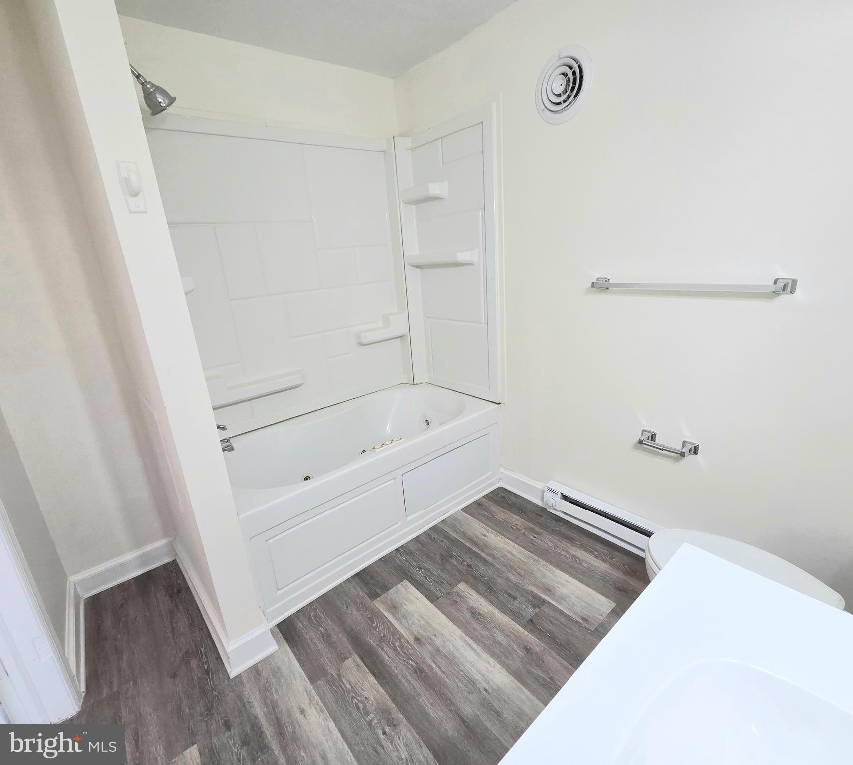 357 Co Rte 11/18 Martinsburg, WV 25405 - Photo 41 of 85 new bath w/ jacuzzi tub