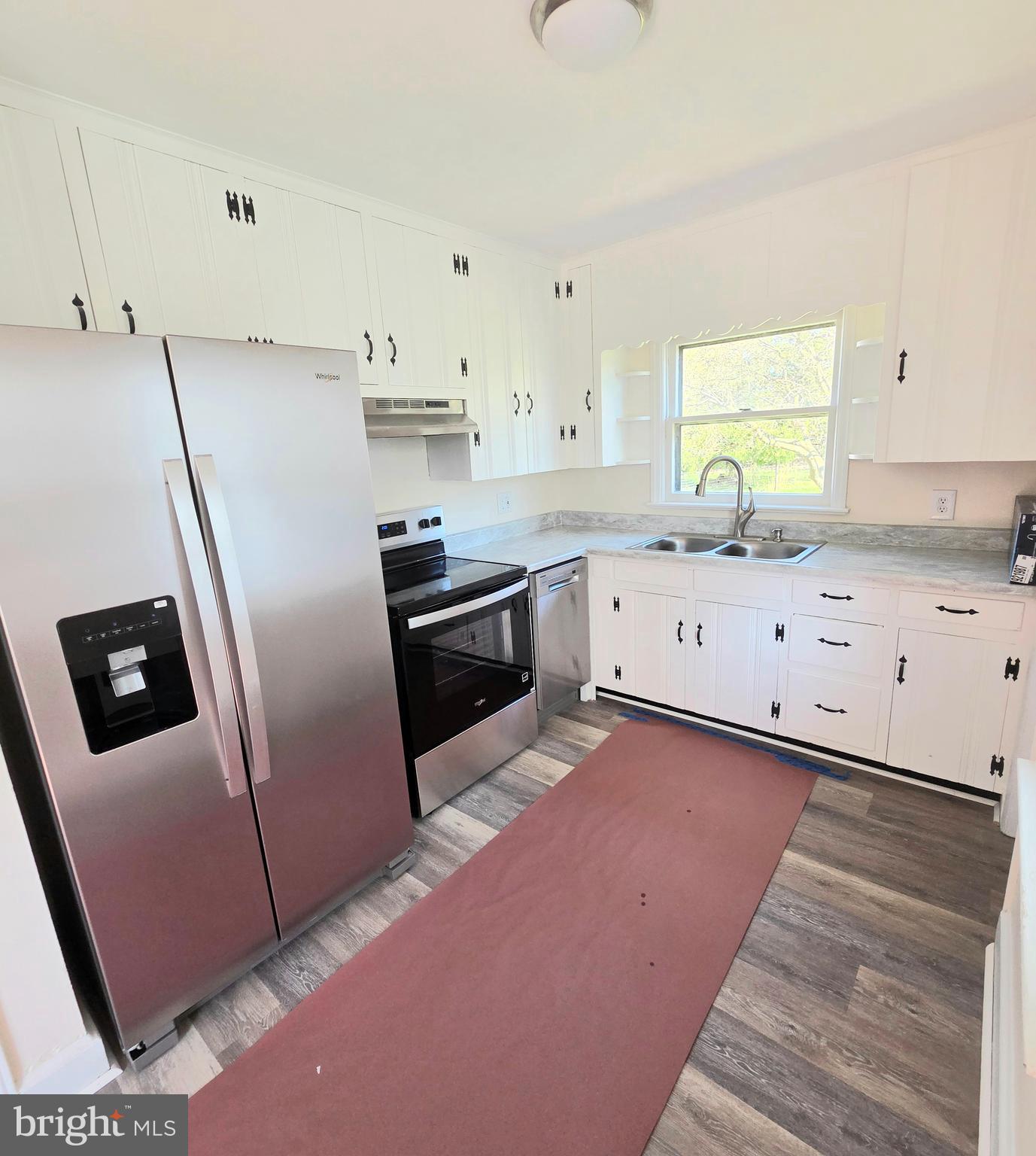 357 Co Rte 11/18 Martinsburg, WV 25405 - Photo 6 of 85 view of kitchen 8x13 sq ft