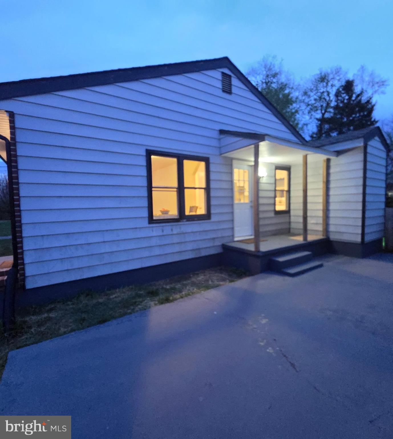 357 Co Rte 11/18 Martinsburg, WV 25405 - Photo 79 of 85 side view w/of porch & patio