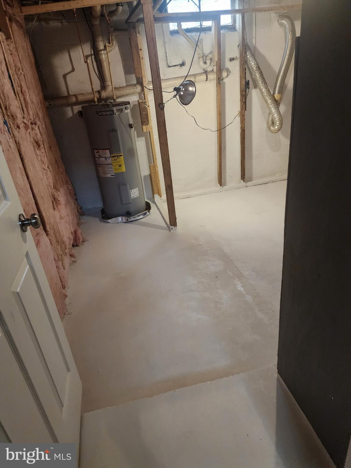 357 Co Rte 11/18 Martinsburg, WV 25405 - Photo 82 of 85 utility /laundry room 13x13