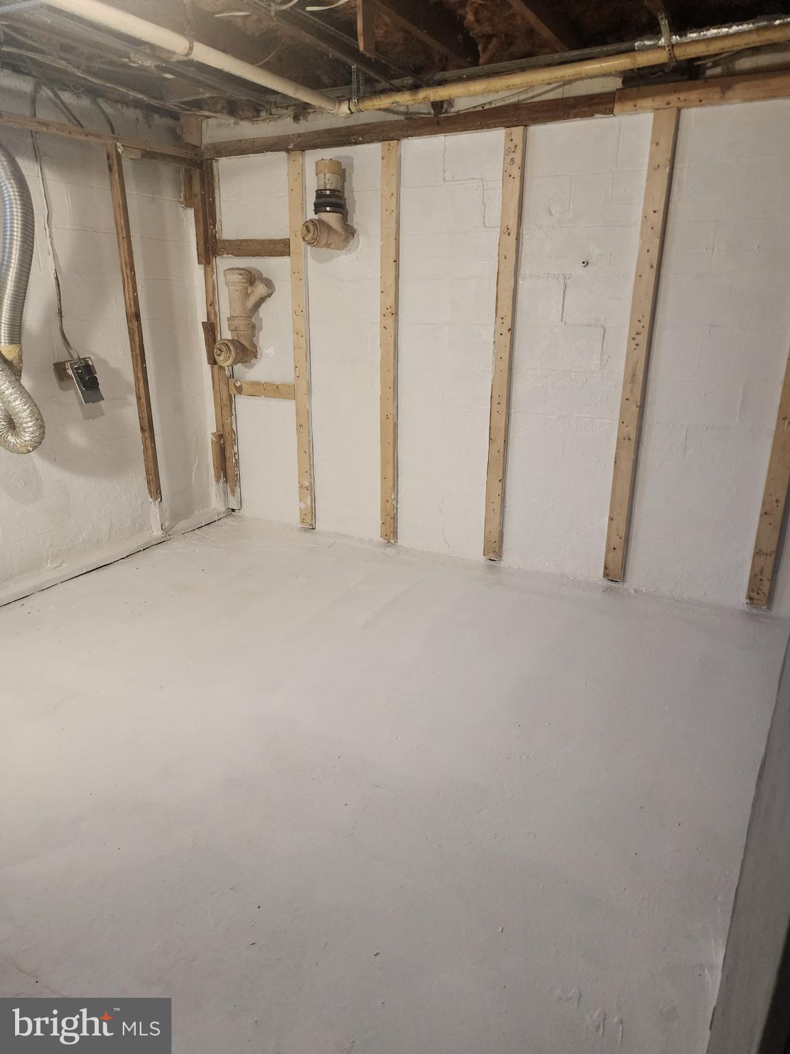 357 Co Rte 11/18 Martinsburg, WV 25405 - Photo 85 of 85 utility /laundry room 13x13