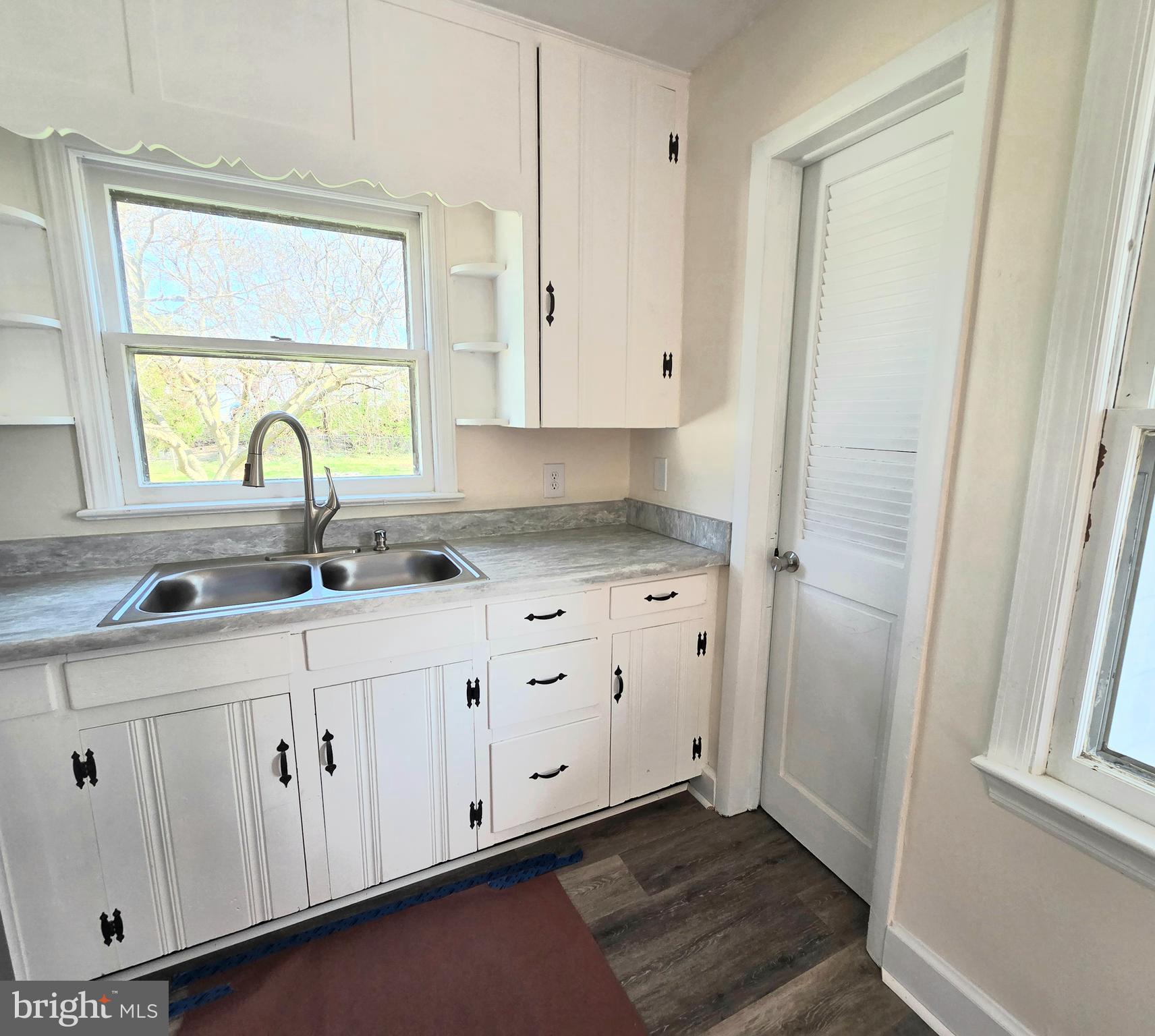 357 Co Rte 11/18 Martinsburg, WV 25405 - Photo 9 of 85 new kitchen w/walk in pantry