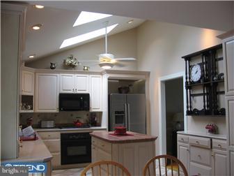 4 Winding Way Wayne, PA 19087 - Photo 2 of 12