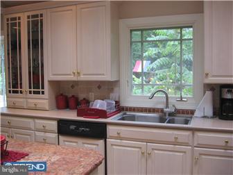 4 Winding Way Wayne, PA 19087 - Photo 4 of 12