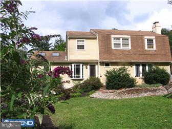 4 Winding Way Wayne, PA 19087 - Photo 7 of 12 Exterior Back