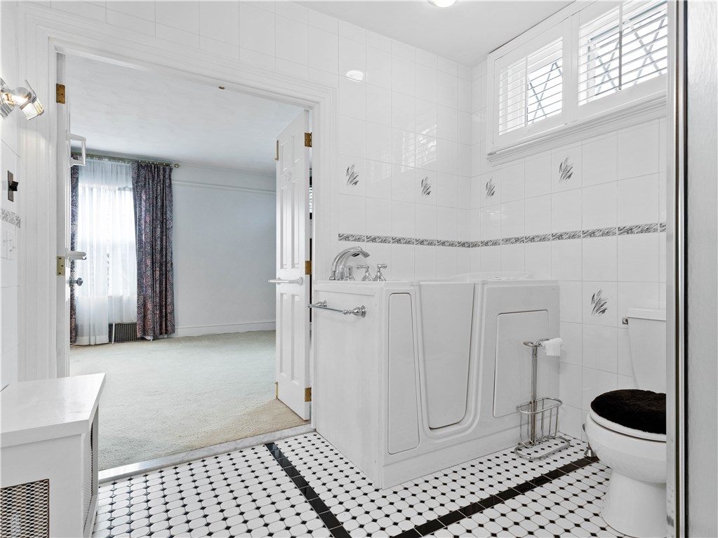 791 Main Street Warren, RI 02885 - Photo 20 of 37 Gallery Image 20
