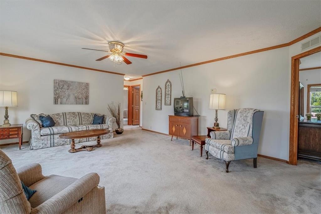 114 Hookstown Grade Road Clinton, PA 15026 - Photo 14 of 49 Gallery Image 14