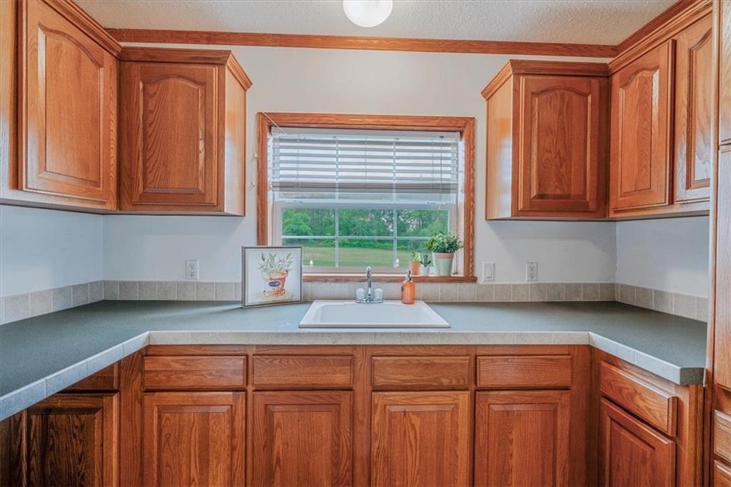 114 Hookstown Grade Road Clinton, PA 15026 - Photo 27 of 49 Gallery Image 27