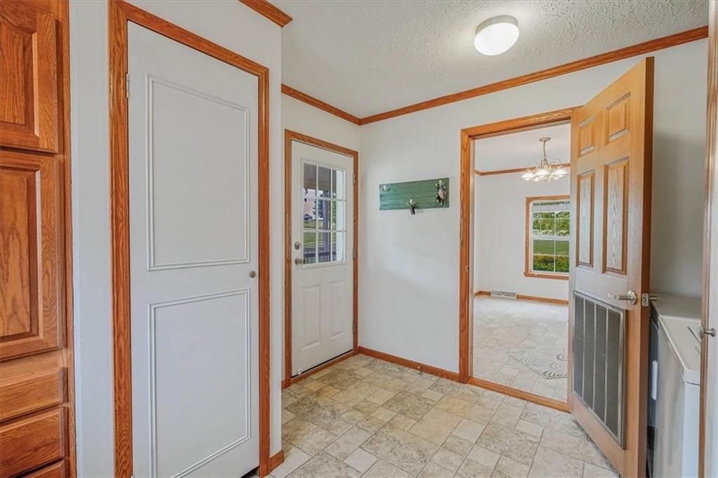114 Hookstown Grade Road Clinton, PA 15026 - Photo 29 of 49 Gallery Image 29