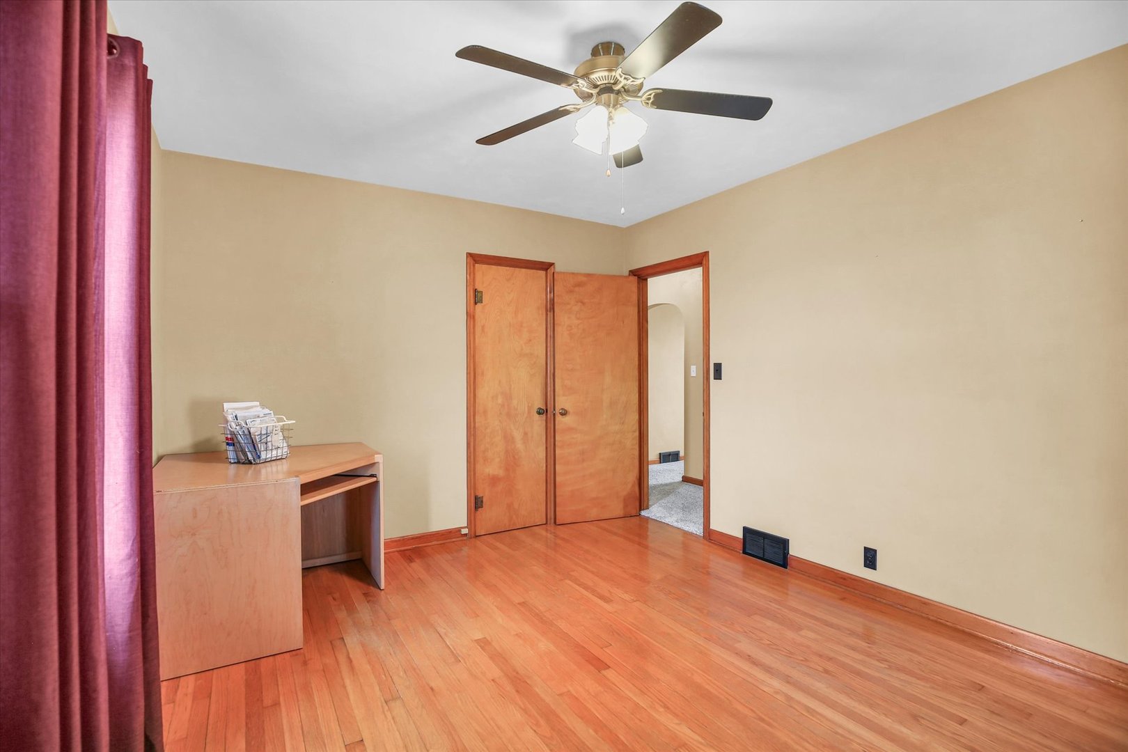 2151 East 2600 North Road Armstrong, IL 61812 - Photo 29 of 56 a view of a livingroom with a chandelier fan