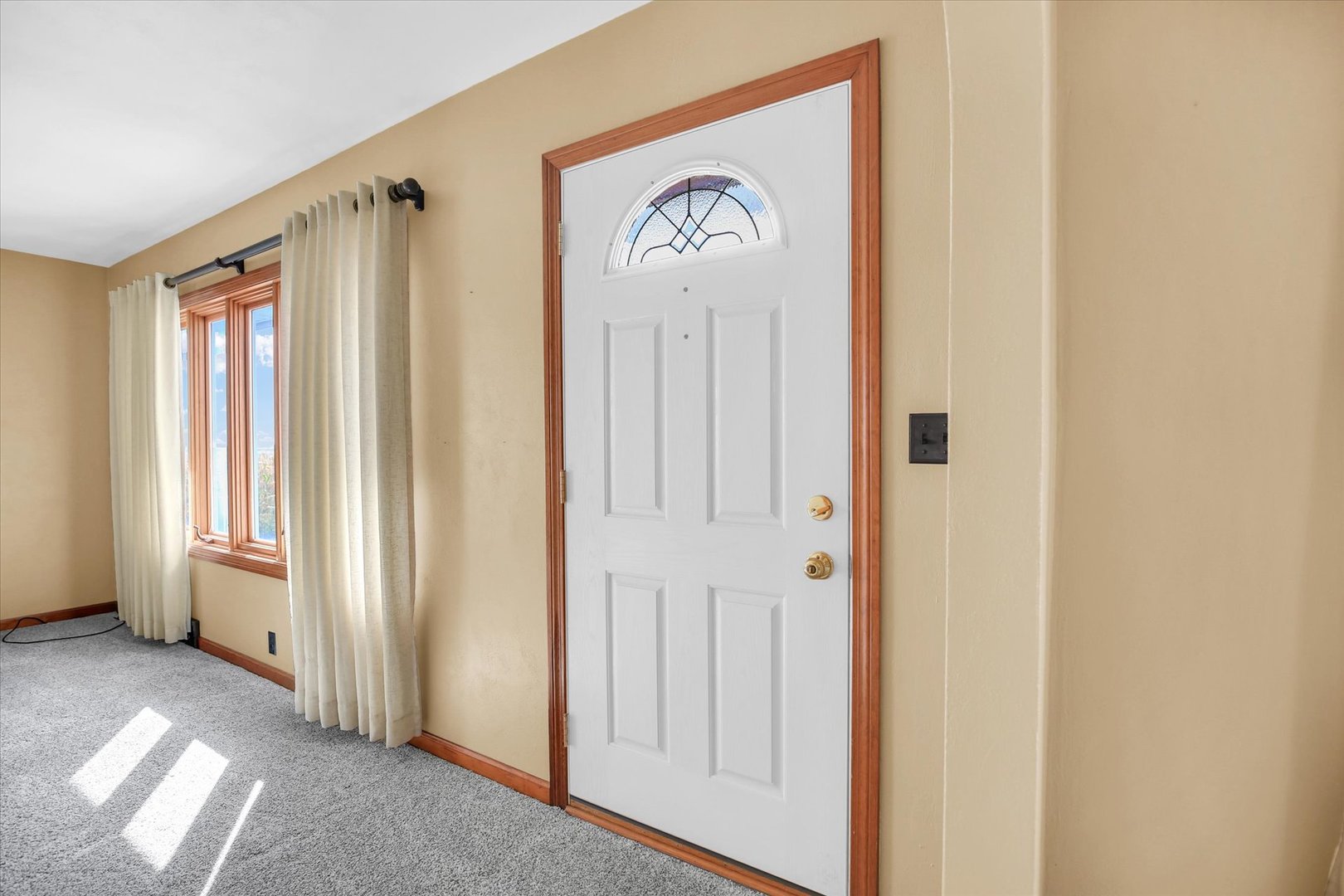 2151 East 2600 North Road Armstrong, IL 61812 - Photo 8 of 56 a view of an entryway with wooden floor