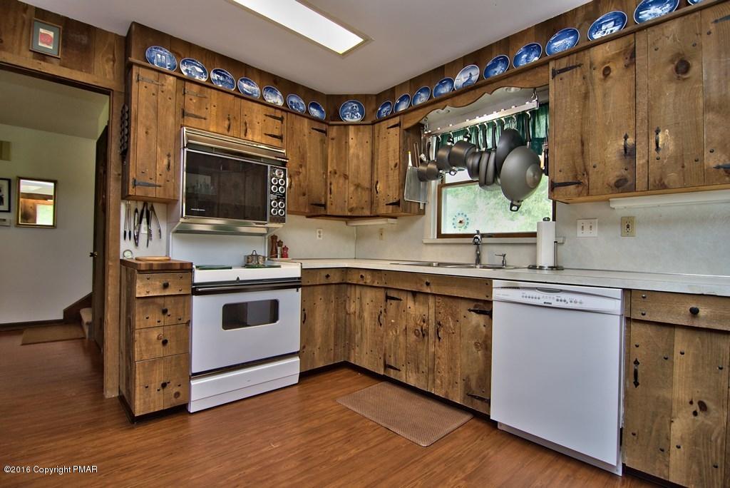 698 Henry Price Road Cresco, PA 18326 - Photo 13 of 71 Kitchen View 2
