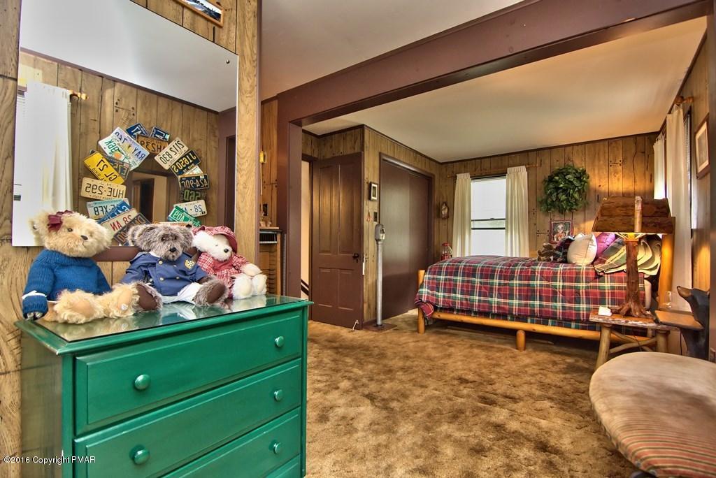 698 Henry Price Road Cresco, PA 18326 - Photo 22 of 71 Bedroom 2 View 3