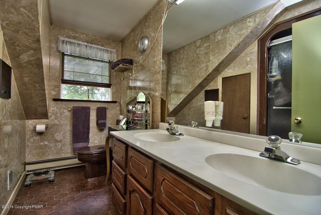 698 Henry Price Road Cresco, PA 18326 - Photo 35 of 71 Master Bath View 3