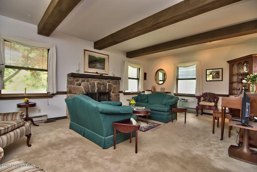 698 Henry Price Road Cresco, PA 18326 - Photo 49 of 71 Living Room View 1