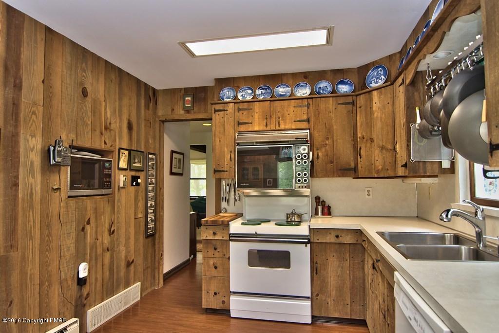 698 Henry Price Road Cresco, PA 18326 - Photo 56 of 71 Kitchen View 4