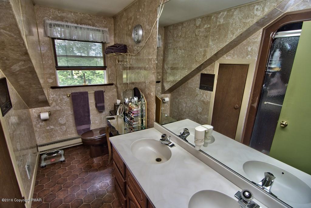 698 Henry Price Road Cresco, PA 18326 - Photo 68 of 71 Master Bath View 4