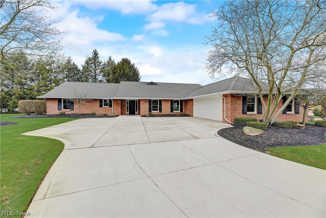 3361 Malory Circle Northwest Canton, OH 44708 - Photo 2 of 37