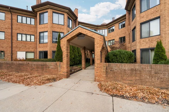 $415,000 | 2125 Nature Cove Court, Unit 108, Ann Arbor, MI 48104