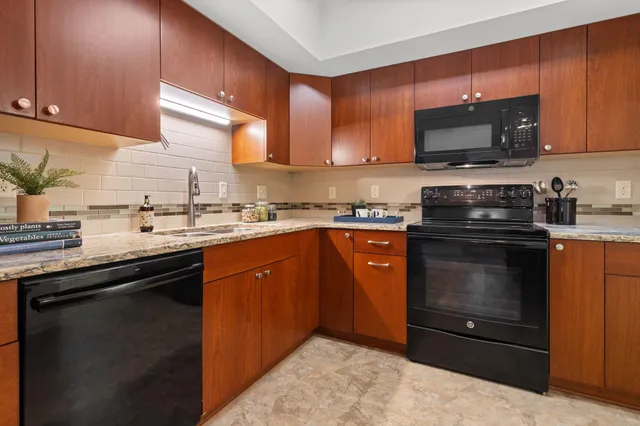 $415,000 | 2125 Nature Cove Court, Unit 108, Ann Arbor, MI 48104