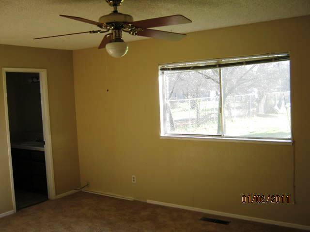 15751 Cloverdale Road Anderson, CA 96007 - Photo 7 of 12 master bedroom