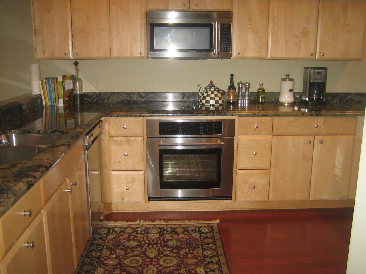 7700 East Gainey Ranch Road, Unit 151 Scottsdale, AZ 85258 - Photo 2 of 11 Remodeled Kitchen