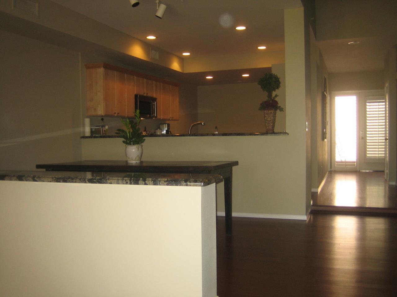 7700 East Gainey Ranch Road, Unit 151 Scottsdale, AZ 85258 - Photo 4 of 11 Kitchen/Dining