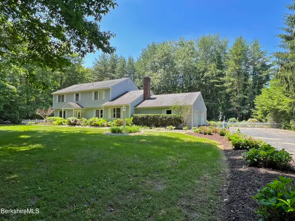 $799,000 | 576 Holmes Road, Pittsfield, MA 01201