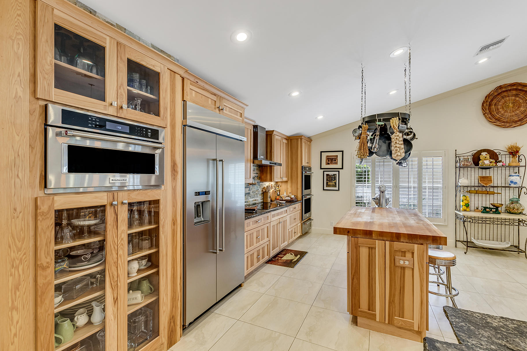 3870 Shearwater Drive Jupiter, FL 33477 - Photo 11 of 46 Kitchen