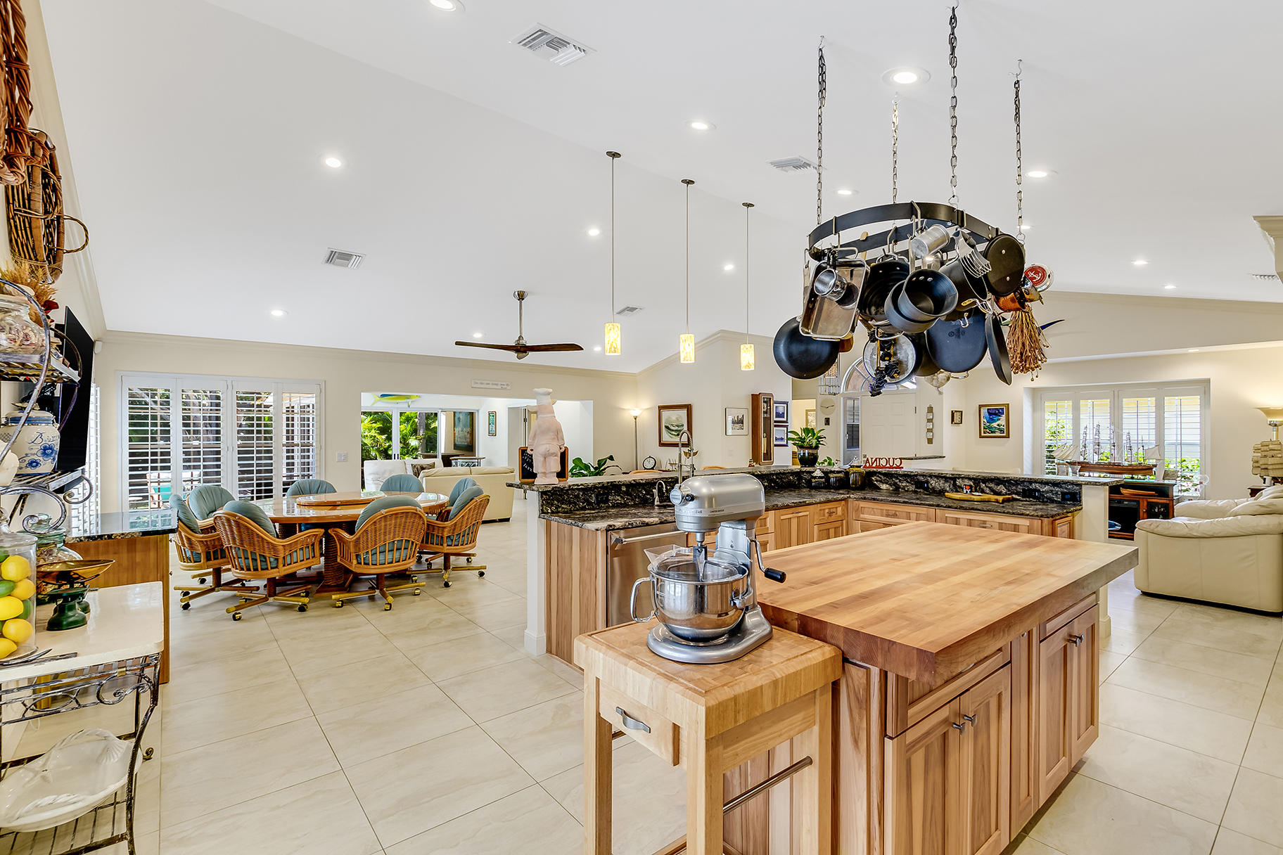 3870 Shearwater Drive Jupiter, FL 33477 - Photo 9 of 46 KItchen Work Island