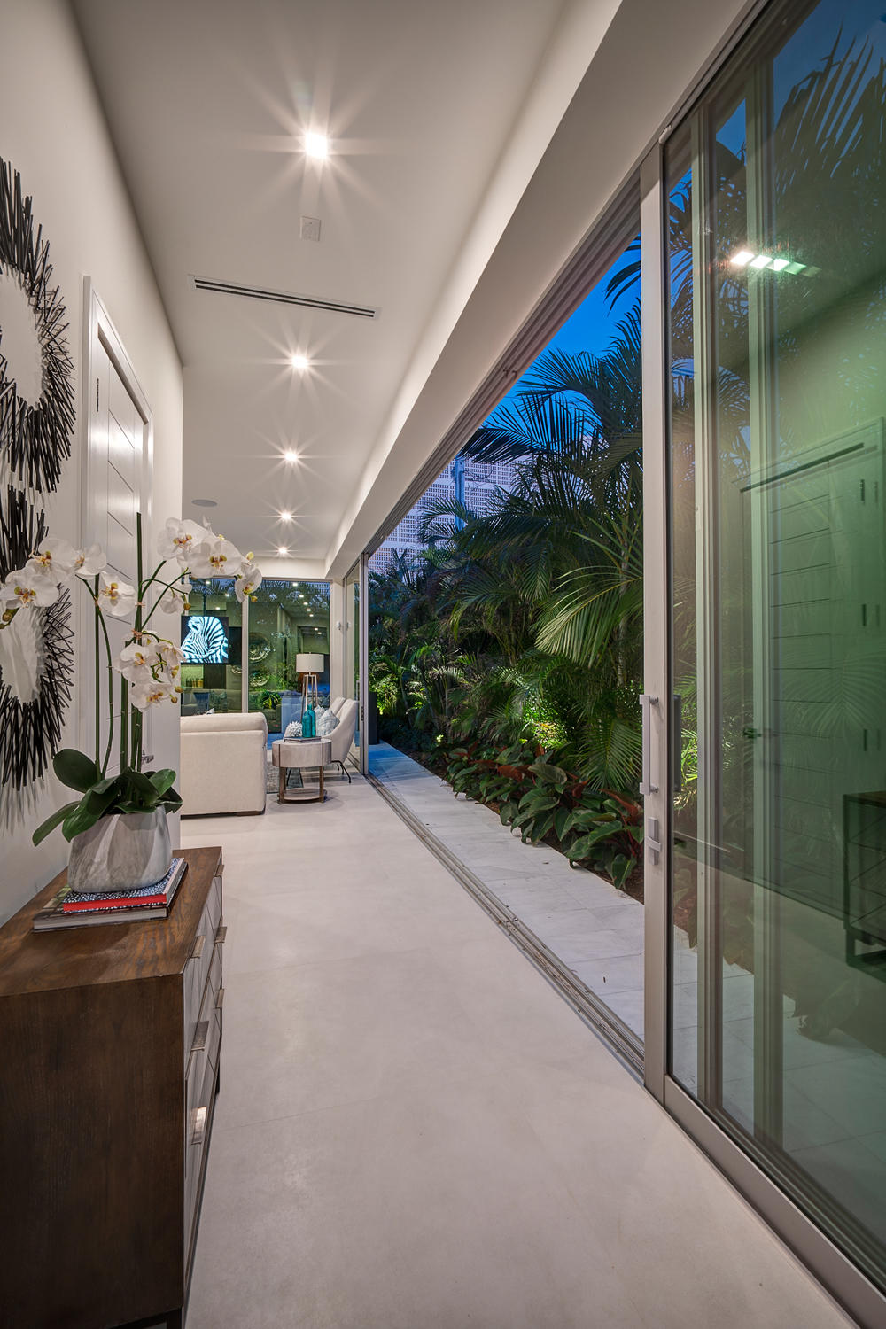 3092 Banyan Road, Unit A Boca Raton, FL 33432 - Photo 5 of 49 a view of a hallway with couch