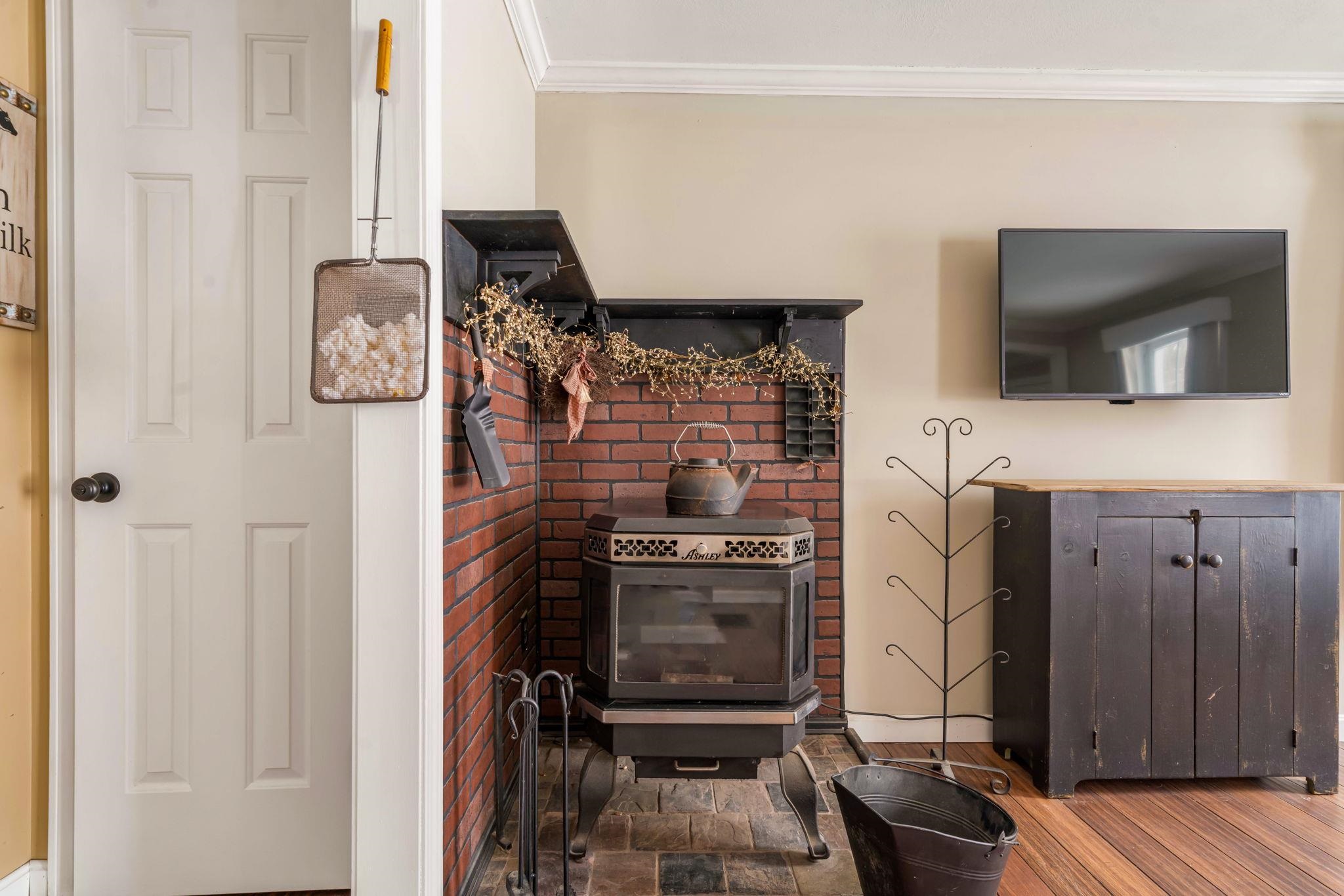 25 Revolutionary Lane Nottingham, NH 03290 - Photo 23 of 60