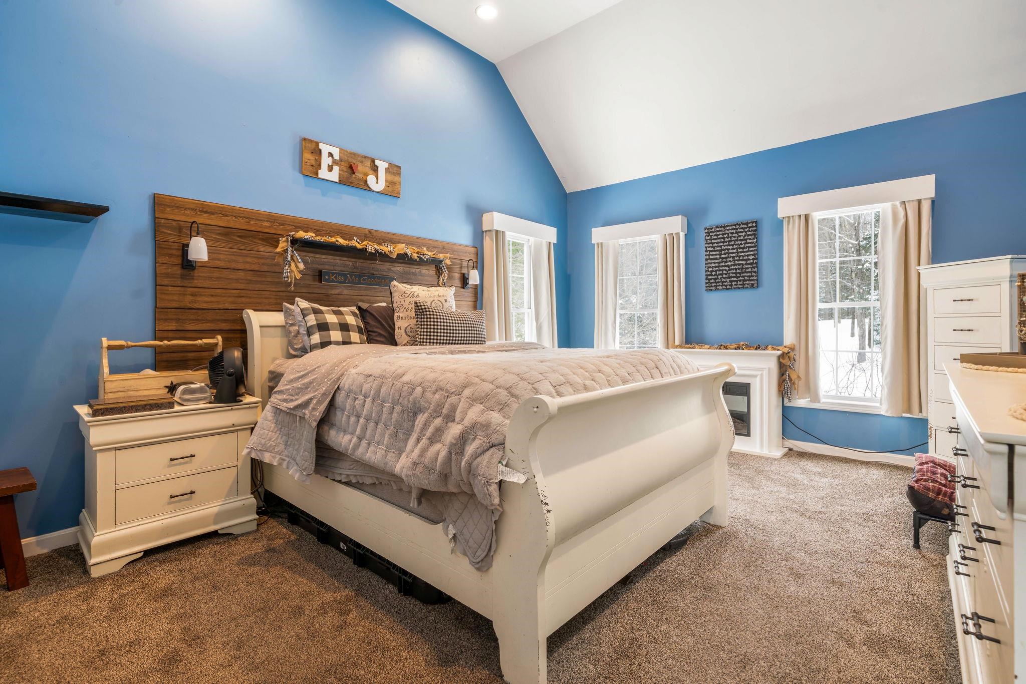 25 Revolutionary Lane Nottingham, NH 03290 - Photo 31 of 60