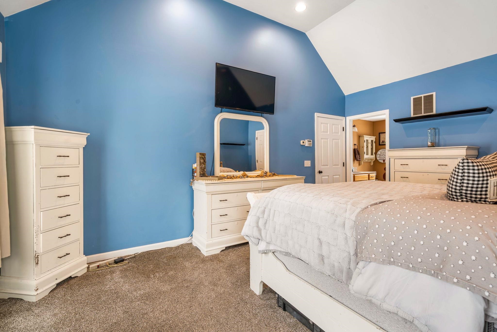 25 Revolutionary Lane Nottingham, NH 03290 - Photo 34 of 60