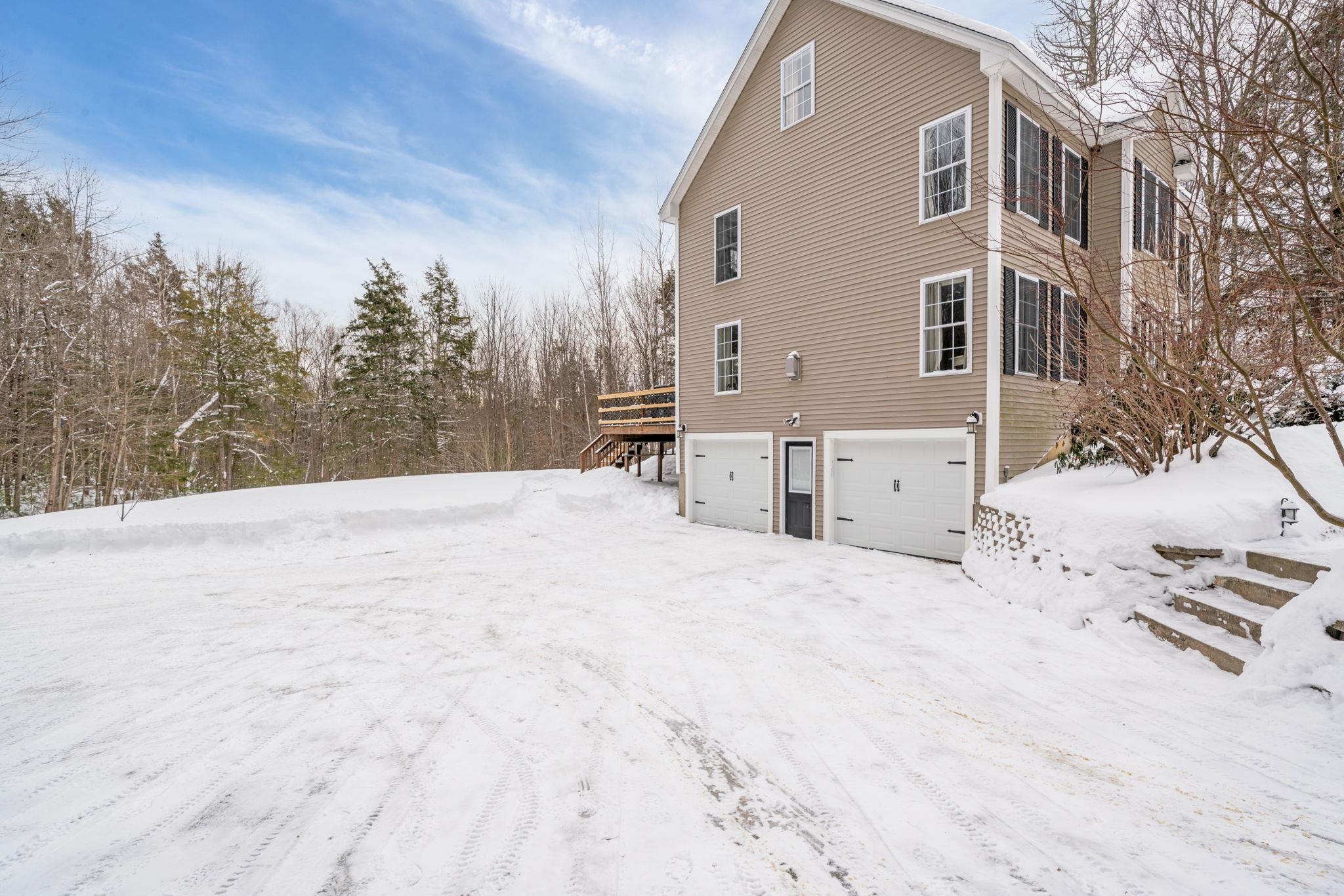 25 Revolutionary Lane Nottingham, NH 03290 - Photo 5 of 60