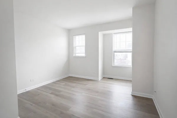 $2,900 | 3463 Bradbury Circle, Aurora, IL 60504