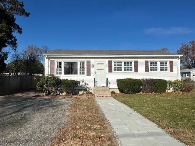 $2,700 | 65 Ingalls Street, Warwick, RI 02889