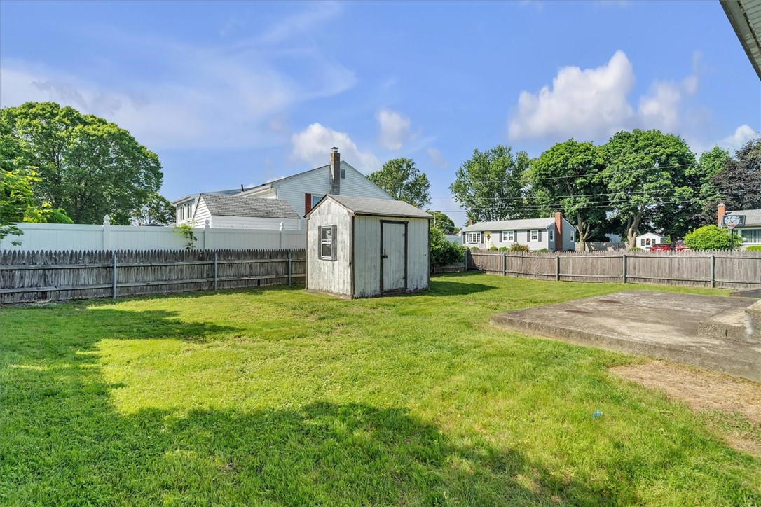 65 Ingalls Street Warwick, RI 02889 - Photo 17 of 21