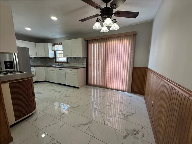 $2,700 | 65 Ingalls Street, Warwick, RI 02889